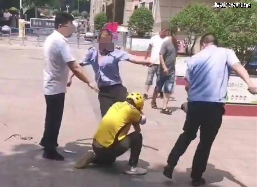 原创武校男子殴打拖行外卖员校方回应网友习武不是为了欺负人