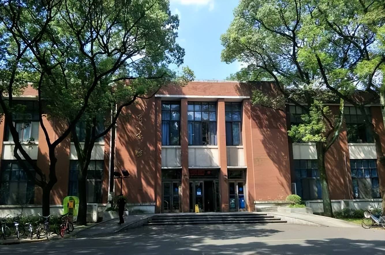 春风十里我们在复旦等你fmba