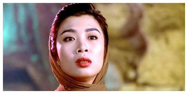 原创61岁的美丽传奇揭秘被称为三级艳后与成龙的关系