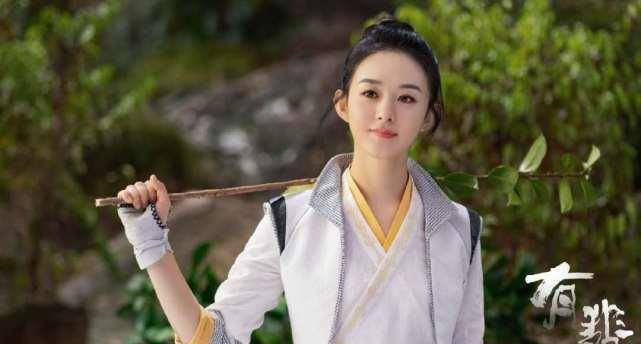 原创谁说赵丽颖近况拍戏胖到认不出看到有翡最新剧照胳膊瘦到让人心疼