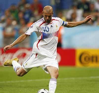 齐达内,一个伟大的足球运动员,一个不朽的传奇.