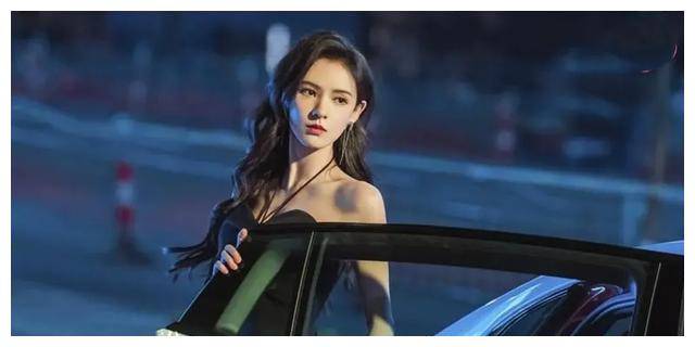 张予曦甜宠戏猜猜我是谁双线身材演技领航风尚新潮