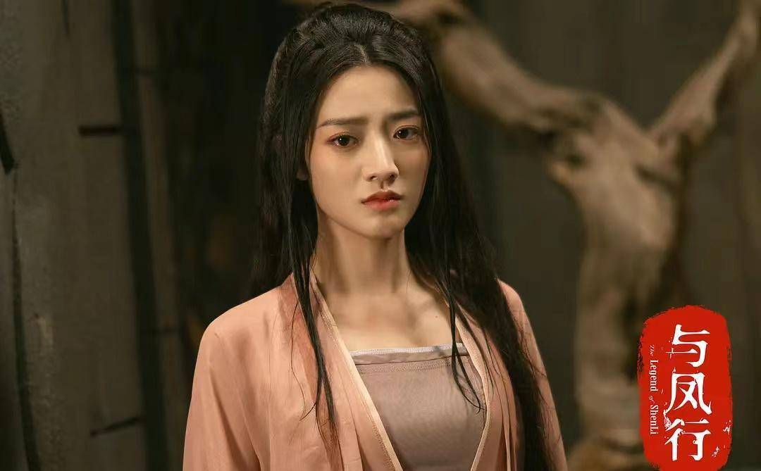 演完《赘婿》3年后演《与凤行》,33岁的她完美诠释"躺赢"二字_胡丹丹