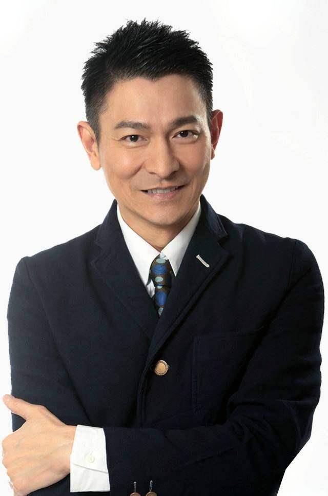 原创刘德华的亲姐穷困潦倒华仔身家过亿为何始终不愿接济她