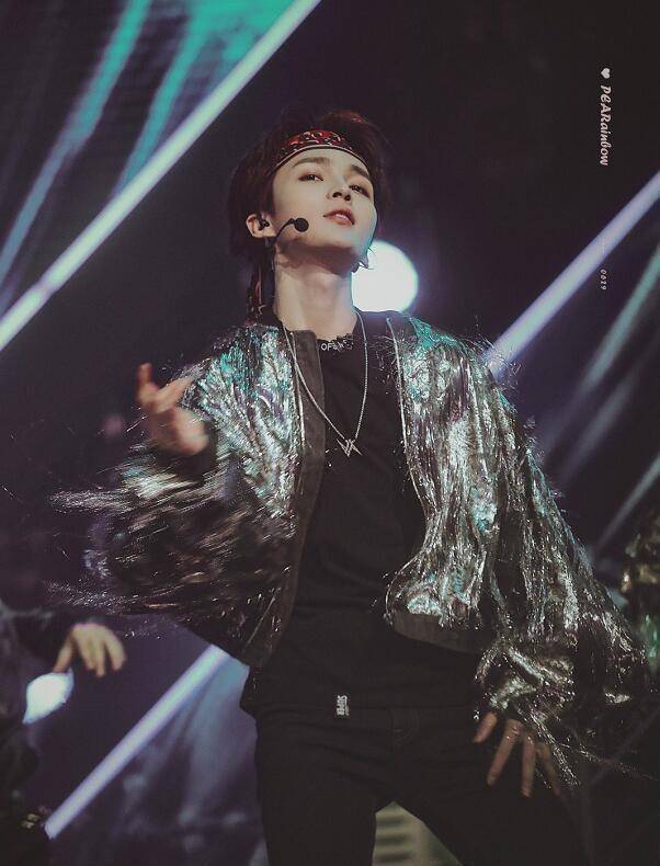 原创原创以团何屹繁赵品霖双双淘汰swin只剩他一人跟着周艺轩躺赢