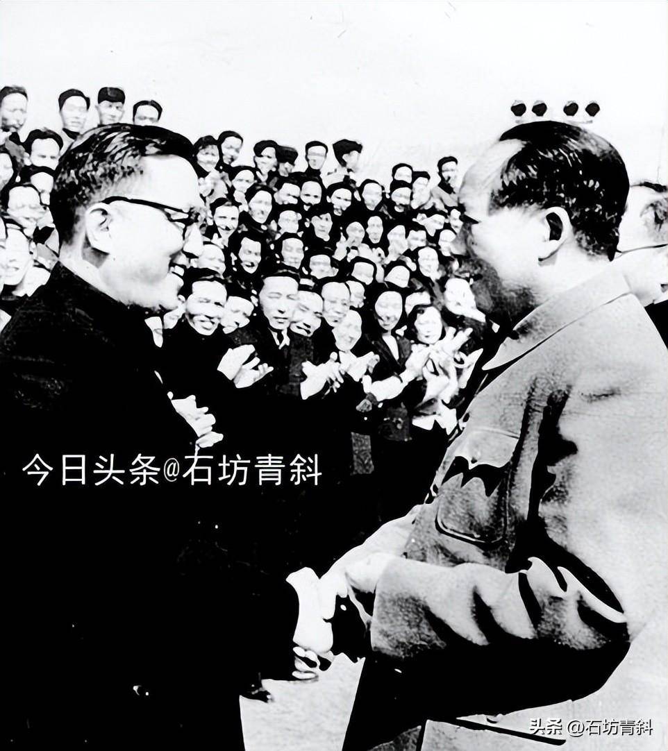 外形不佳令杂志滞销,前妻去世后再婚生活幸福_张雁_电影_表演