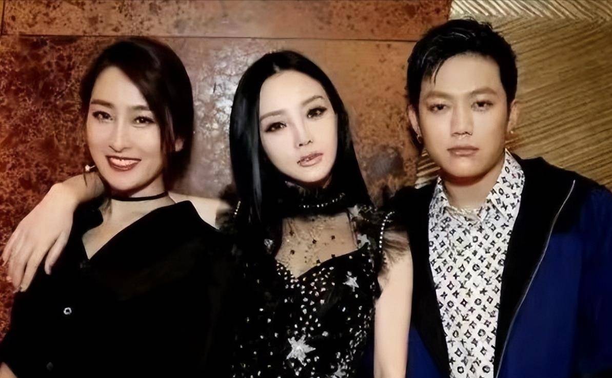 原创马苏从当红女星火到没朋友如今的她能否卷土重来