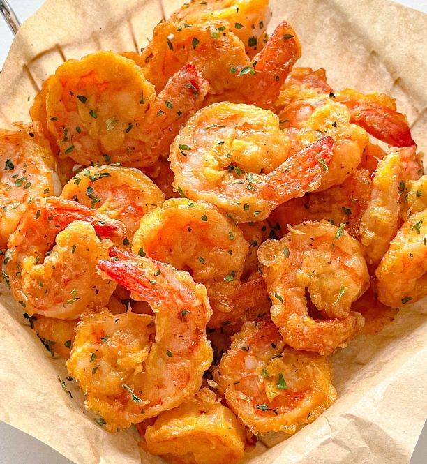 椒盐虾来袭:香辣可口,回味无穷