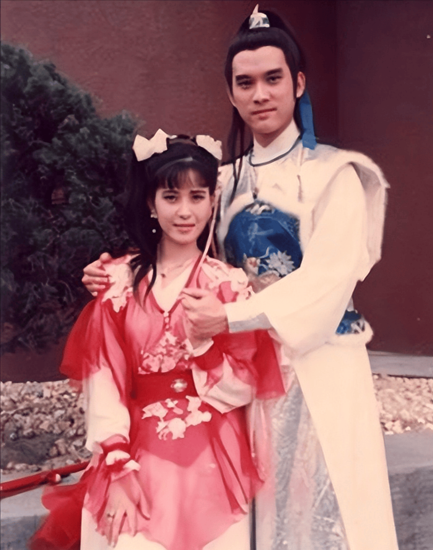 原创杨康别硬演有人像街溜子有人像采花贼还有人猥琐油腻
