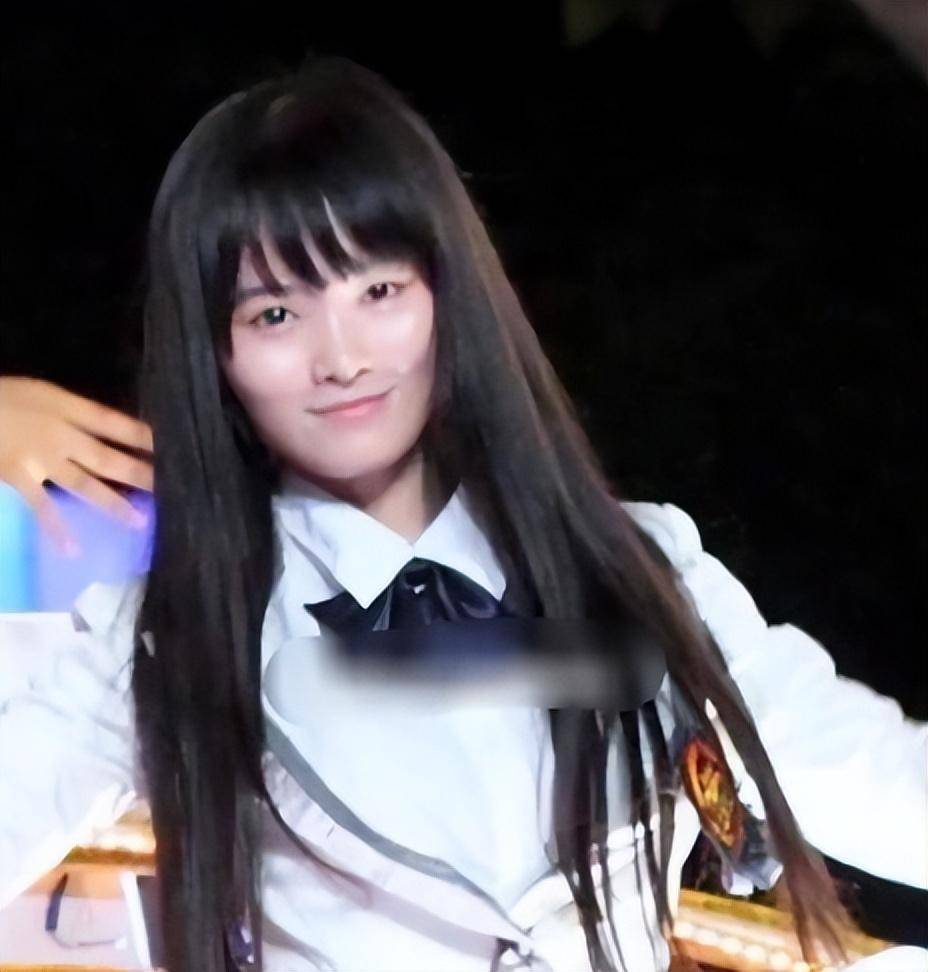 原创年纪相仿的鞠婧祎和郑合惠子差距一个天上一个地下