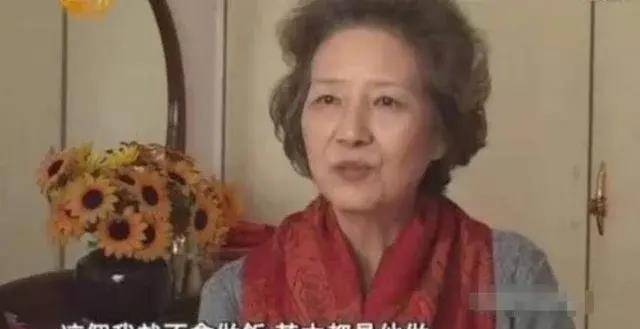 婚后朱龙广也是很宠爱自己的妻子,从来没有让妻子做家务,而且这一做就