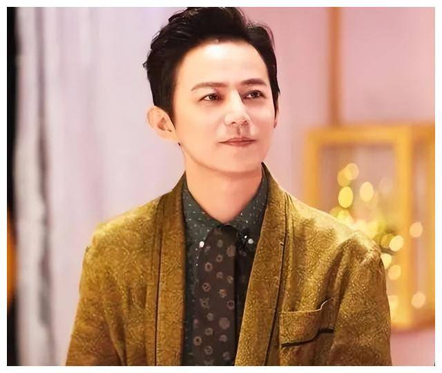 何炅人设惊喜高情商明星变讨好型娱乐圈内幕大揭秘