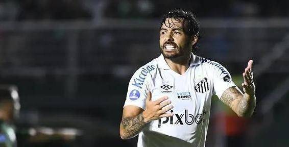 假消息高拉特未来无望以归化身份出战国足