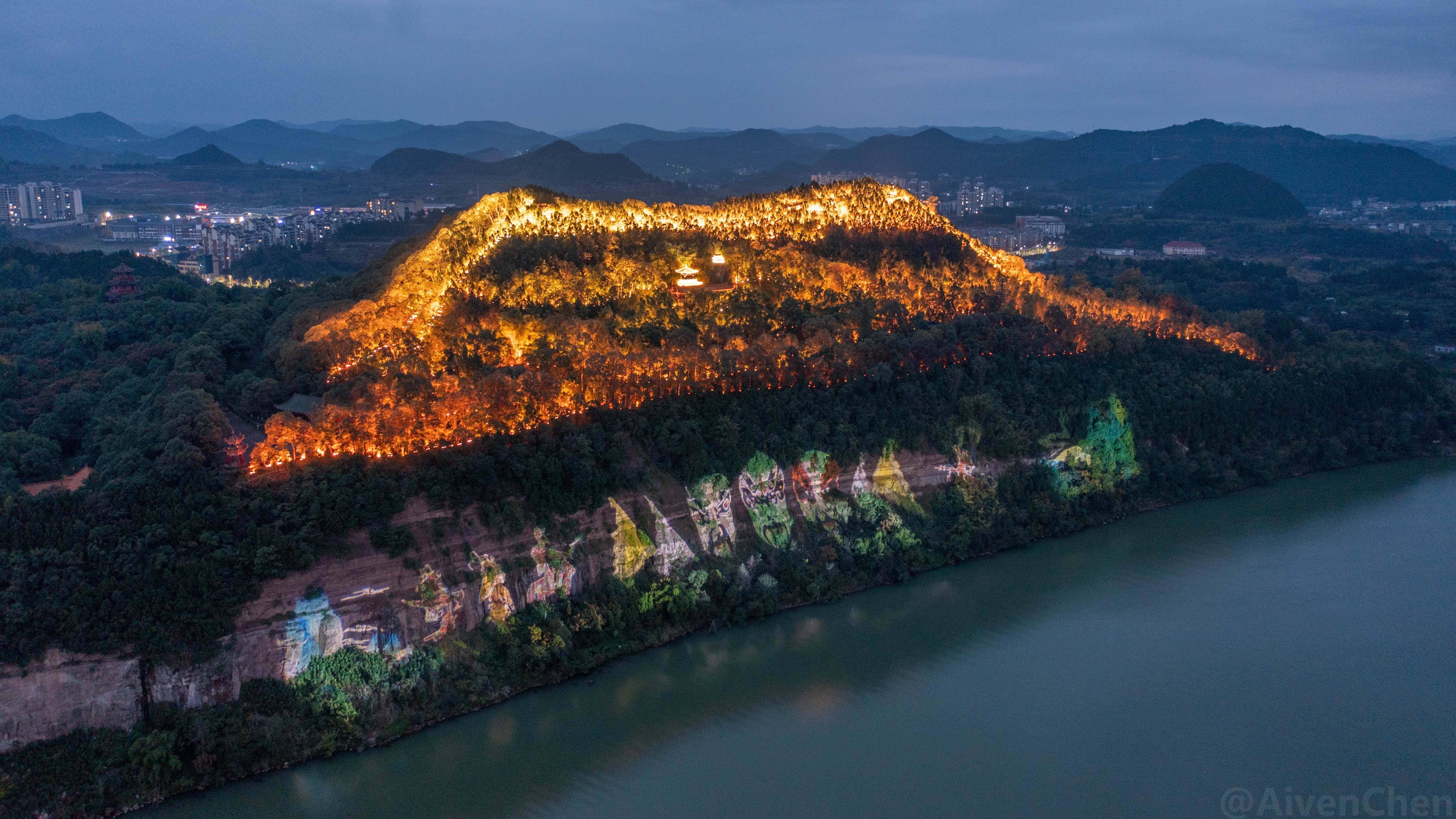 山体亮化设计:融合自然与艺术的完美结合