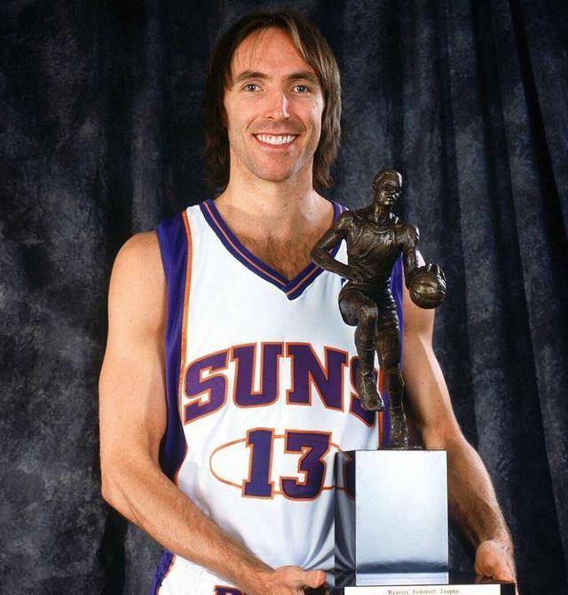 探寻小球之父纳什的篮球传奇