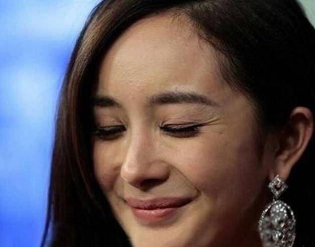 自己没整容过的明星,前后差距大的让网友们无法相信_杨幂_差别_李小璐