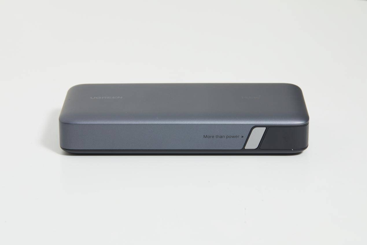 绿联的三款主流充电宝怎么选看完这篇就会有答案