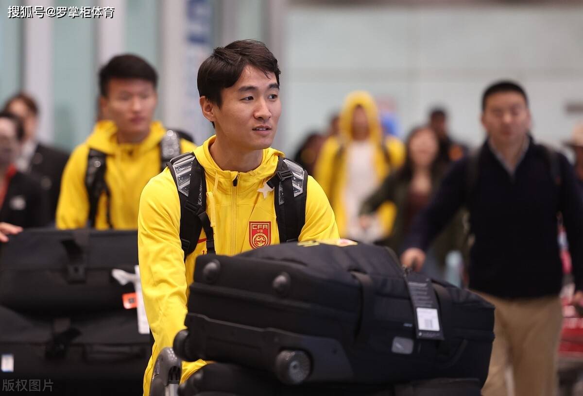 韦世豪人在国足却心系鲁能,主动为李源一出头,赢得