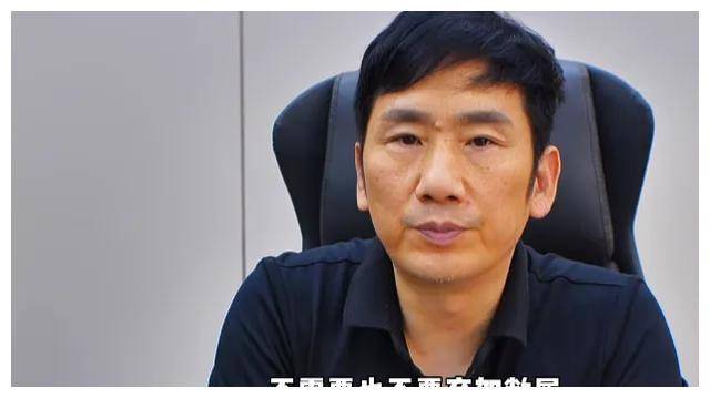 网红陆超郑云疑突发矛盾直播间互批火药味十足真相揭秘