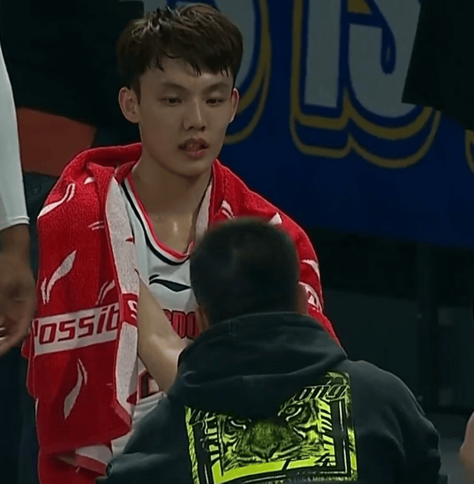 原创徐杰赛季报销周琦14分16篮板制霸内线贝尔打出团队神级配合