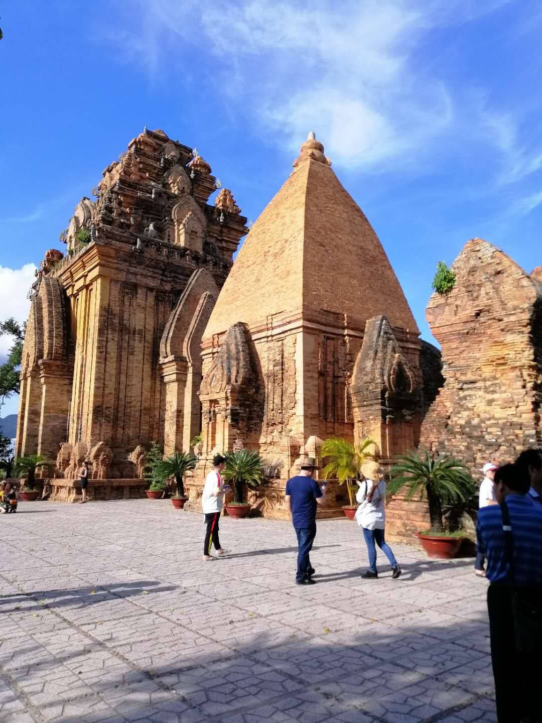 越南旅游攻略大全最详细费用路线出行准备