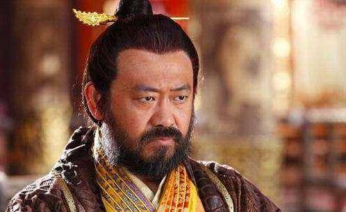 原创劫了皇纲还打败了瓦岗寨的首领翟让程咬金的三板斧有多厉害