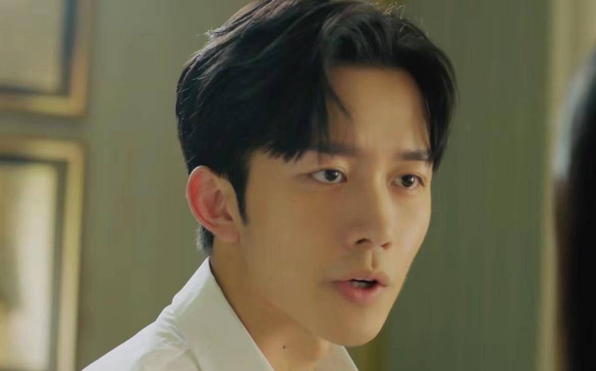 剧情能够引起观众的探索欲,演员阵容则是这部剧作的一大加分项,尤其是