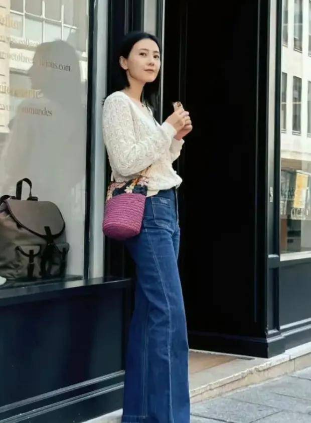 被高圆圆骗了好久路透生图肤色暗沉脸好沧桑瘦骨嶙峋像个小老太婆