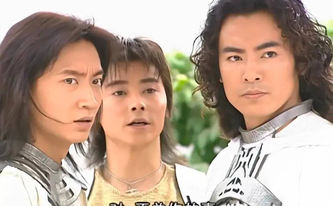 想当初双方各有"三宝",前者的于波,张晋和杨俊毅,一个出道前是钓鱼台