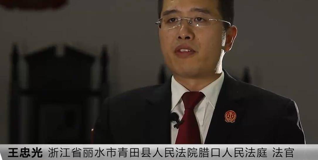 06年姐姐将老屋卖给残疾弟弟,14年后因拆迁反悔,弟弟气得丢了命_刘晚