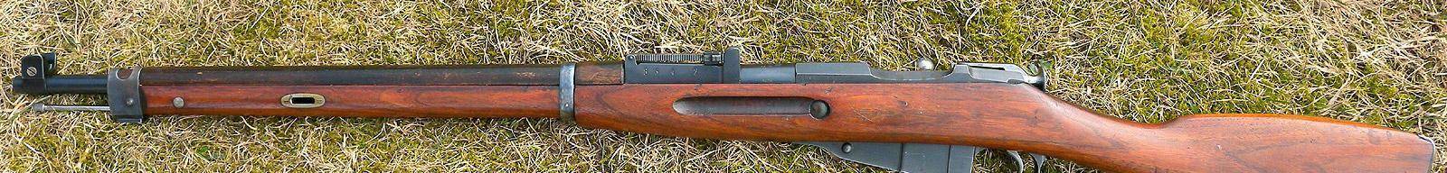 后被命中头部,缺半张脸存活到97岁_西蒙·海耶_芬兰_狙击手