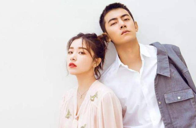 原创阚清子变身理发师为董力剪发谁注意到阚爸的表情看来也想安排上