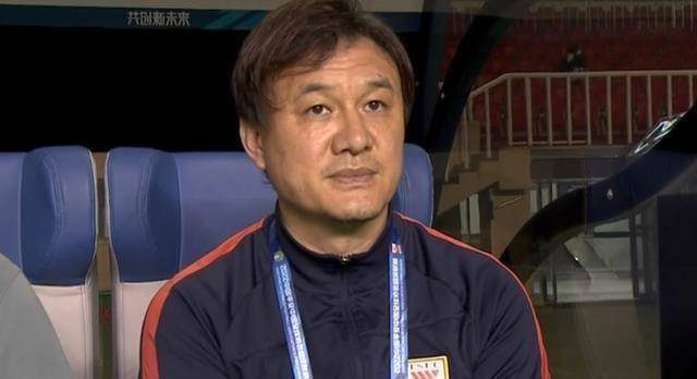 原创原创12掉出争冠卫冕无望郝伟被喊下课泰山有些球迷配拥有冠军