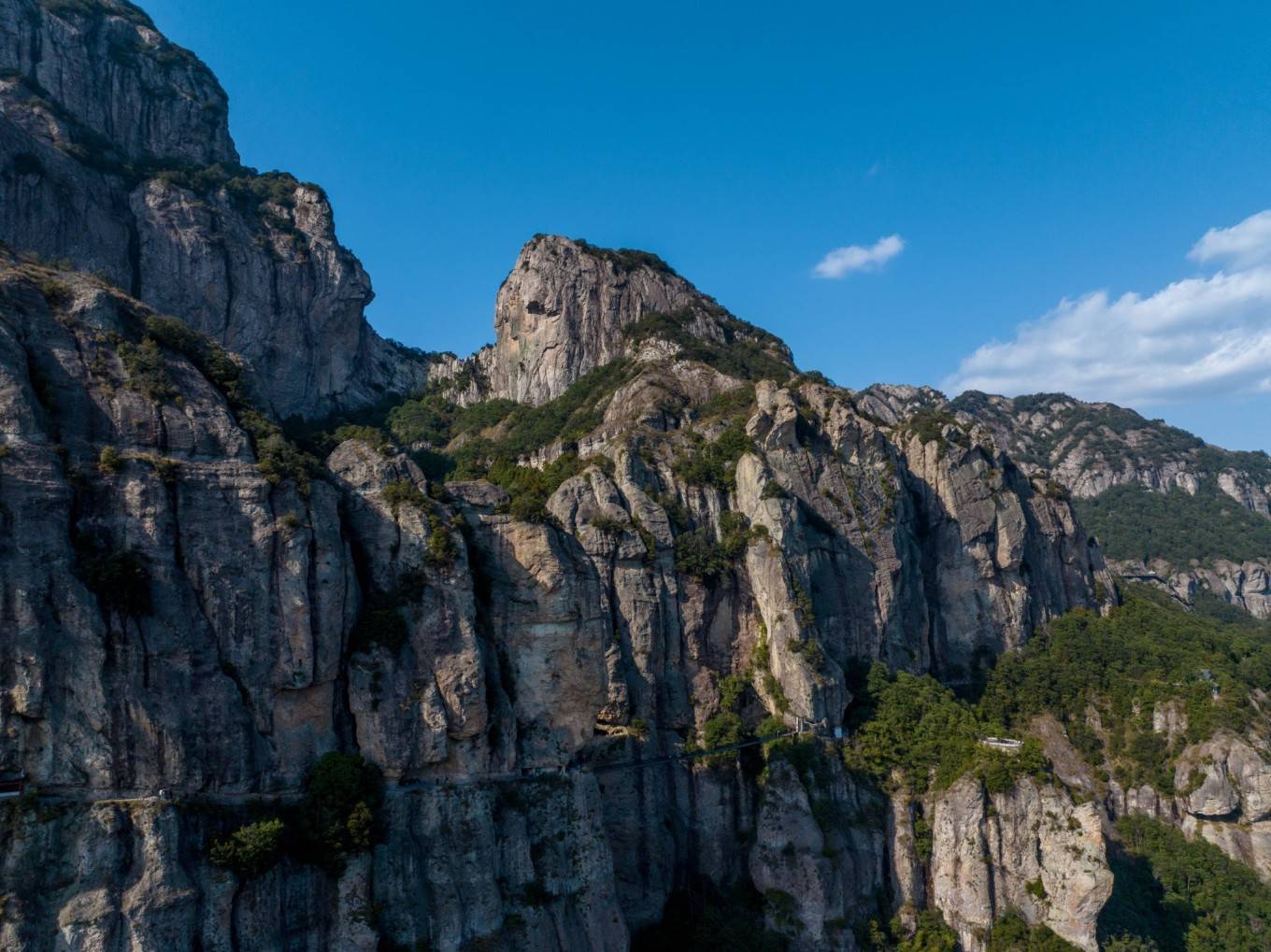 阳春三月来雁荡山上春山