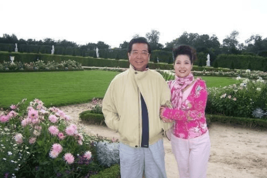 李双江离异后娶梦鸽前妻儿子是他的骄傲后妻儿子是他的苦恼