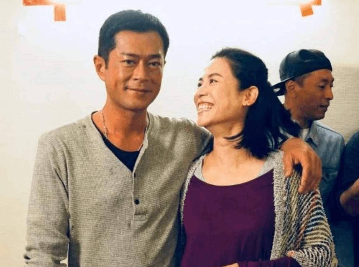 无意之间爱上它古天乐很喜欢摄影,从他的微博中便会时常展示工作或