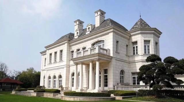 过去当明星才有钱现在有钱才能当明星看完惊呼贫穷限制想象力