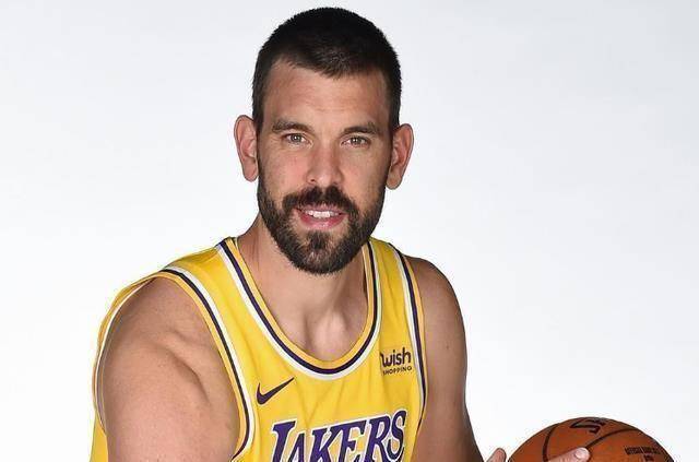 原创原创0分5犯2分末节被弃用小加来湖人打酱油苏群的分析说到关键