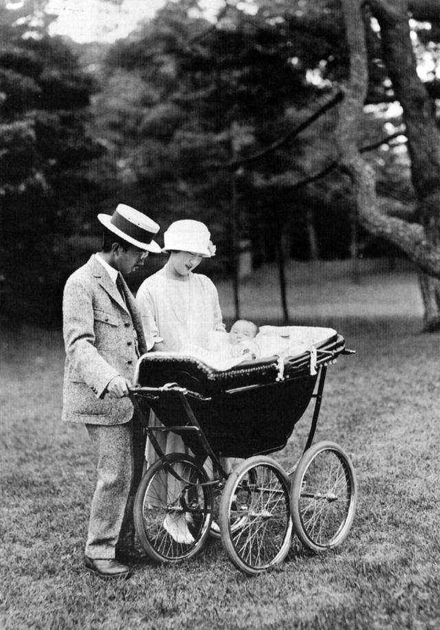 原创皇后连生4个女儿大臣送美女给天皇圆房皇后第二年生下太子