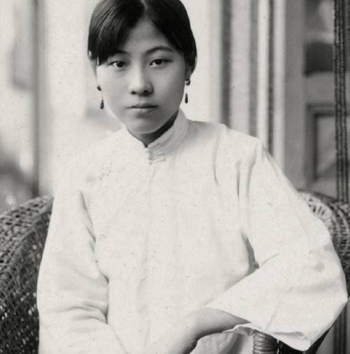 原创四川军阀杨森强娶豪夺十二金钗又残忍处决两位小清新