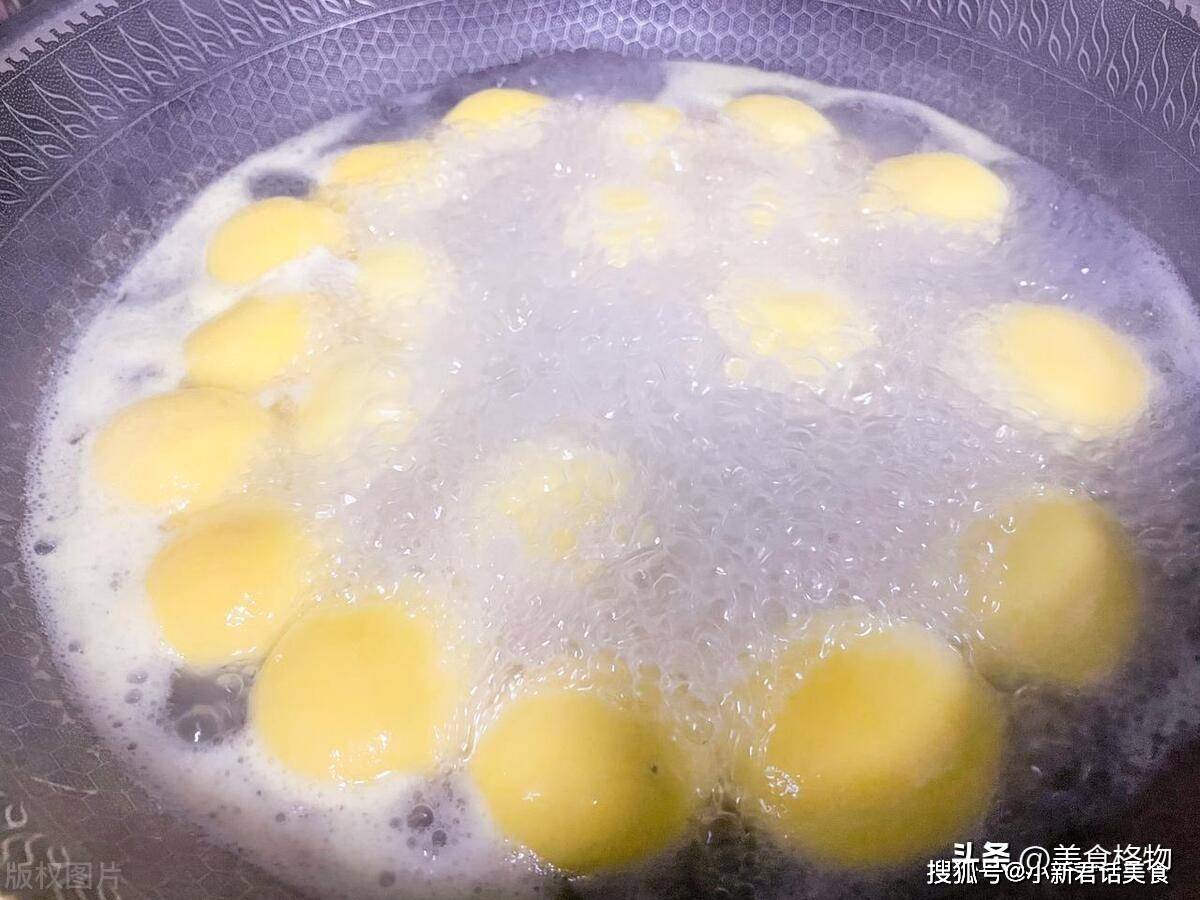 原创汤圆不要煮着吃了加2个鸡蛋教你一个新做法吃过一次忘不了
