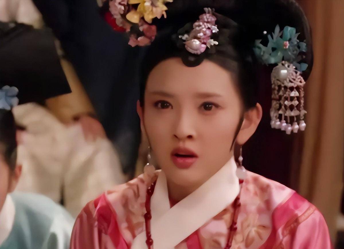 难怪皇后滴血验亲失败你看在碗里加了啥连皇上都被骗了