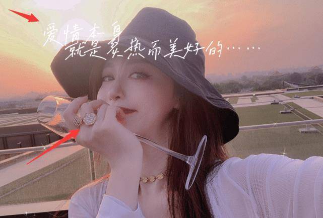 刘翔前妻葛天晒玫瑰花和钻戒,疑暗示新恋情,却被网友嘲:你是二手货_照