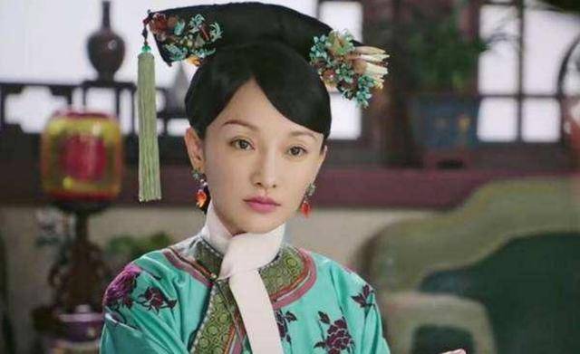 原创皇上怒打如懿时谁注意容嬷嬷的手势了难怪她结局圆满