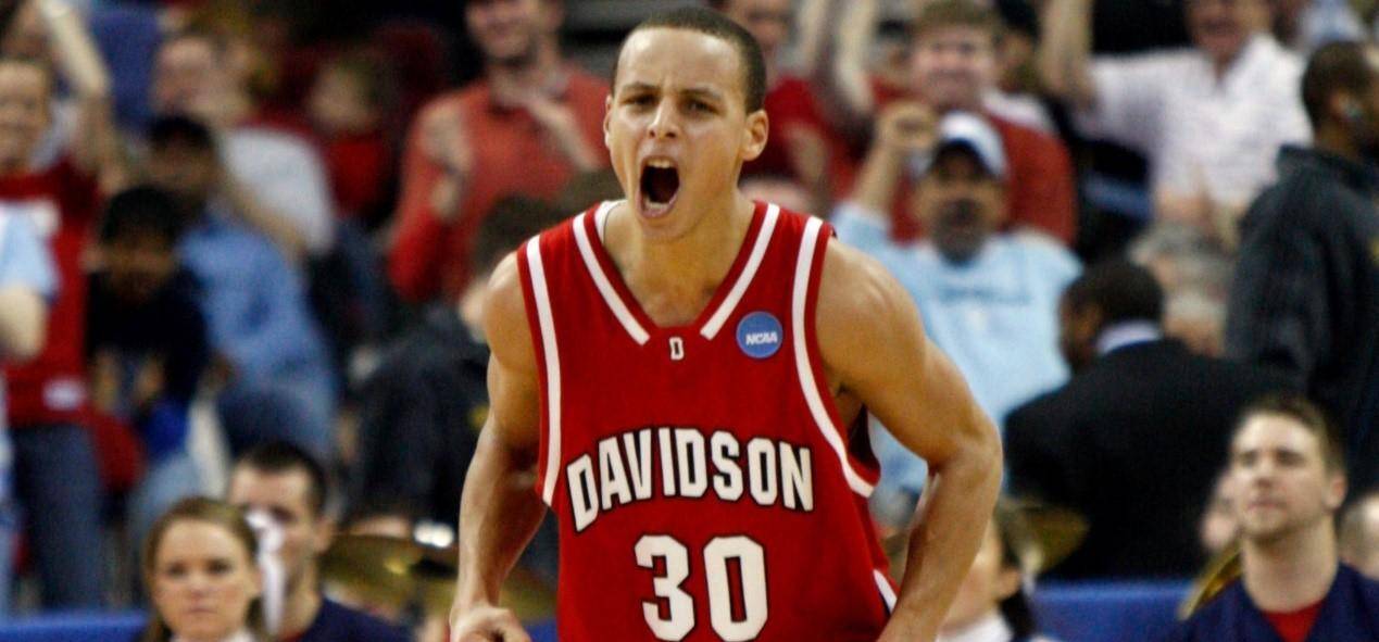 原创冷门迭出盘点ncaa疯狂三月十大巨星库里差点爆冷沃克一战封神