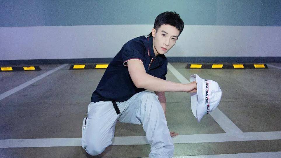 原创谷嘉诚对热巴动手动脚让陈小纭付房费堪称内娱抠王