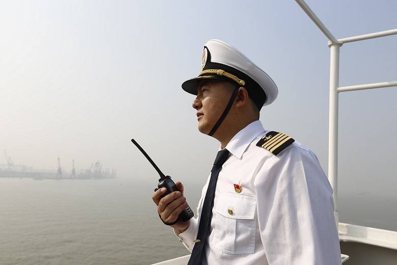 长江引航中心张家港引航站90后引航员王韧:乘风破浪守水上国门