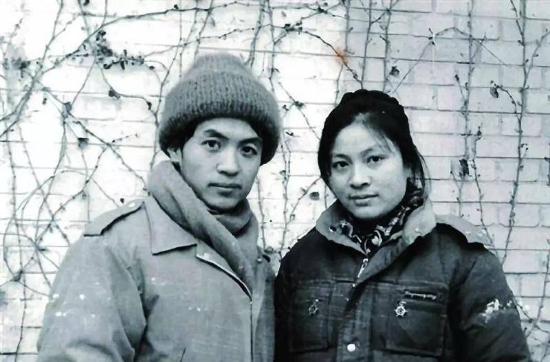 生前拒绝抚养儿子,顾城杀妻自尽前给儿子留下遗书:愿你别太像我_谢烨