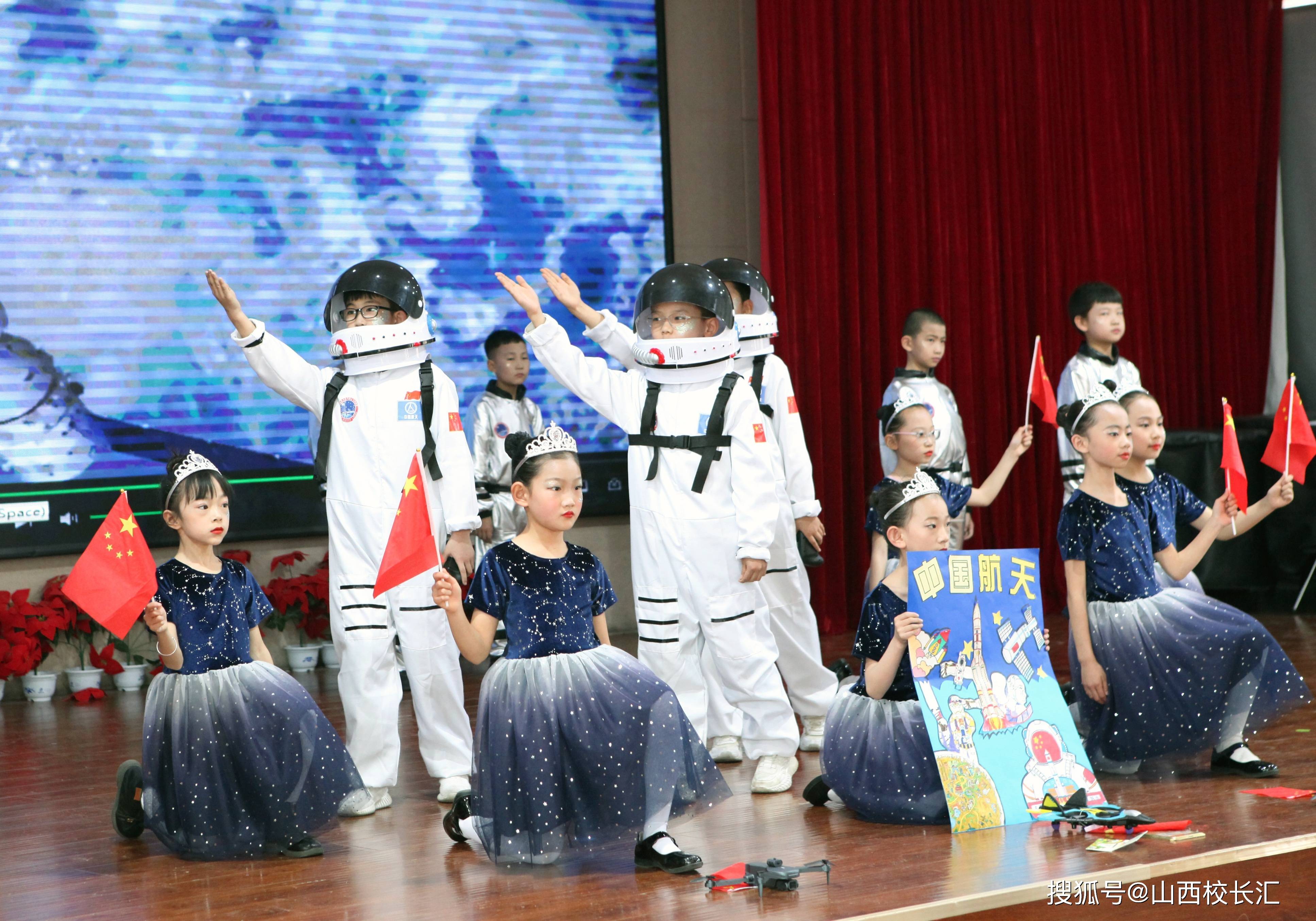 赛后,海边街小学校长郑咏梅强调,校园有了"文化",就有了深厚的文明