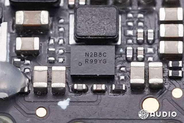 大疆djimic2无线麦克风拆解复古拨轮透明外壳设计全指向收音